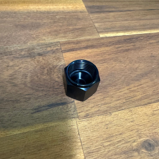 AN8 Cap