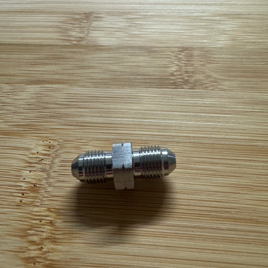 M10*1-M10*1 flare adapter