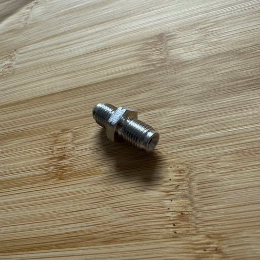 AN3-AN3 inverted flare adapter
