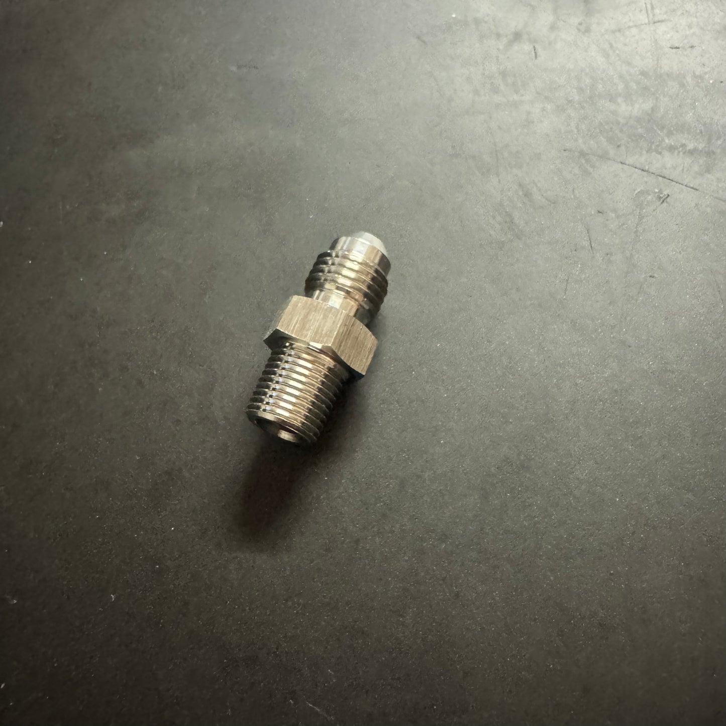 AN4-1/8 NPT adapter