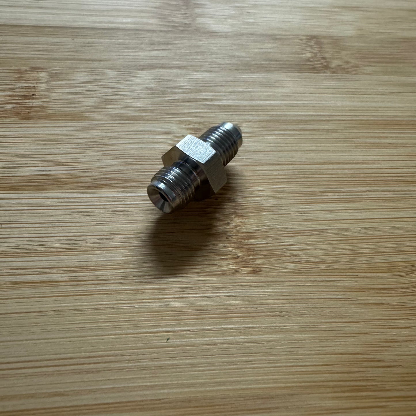 AN3-M10*1 inverted flare adapter