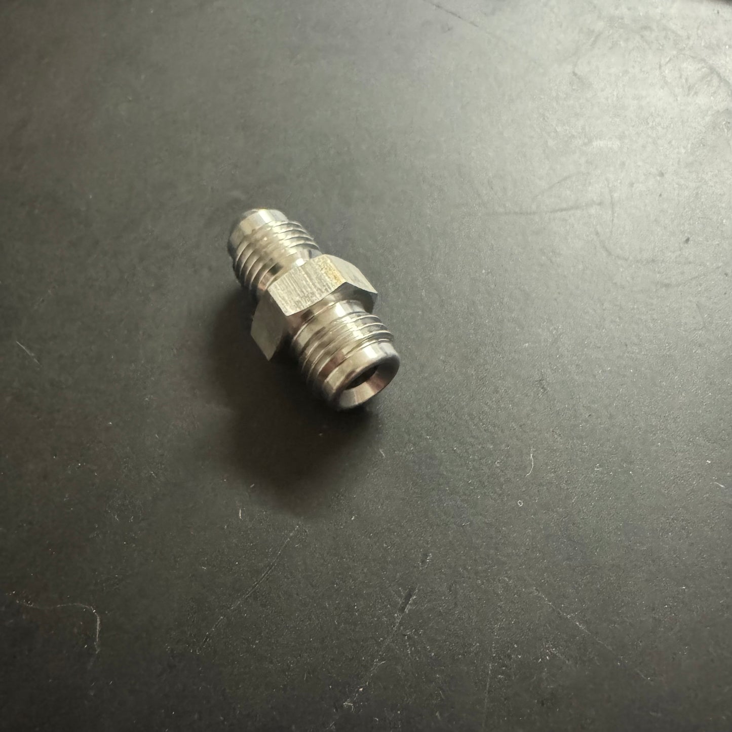 AN4-M12*1.25 adapter